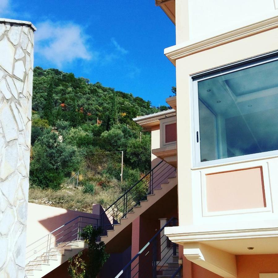 Maria & George Nydri (Lefkada)